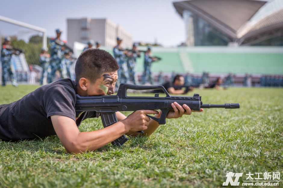 射击。(摄影 吉安)